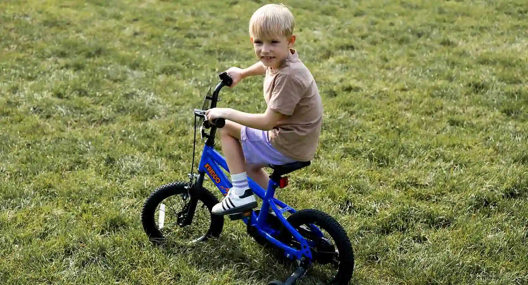 8 Autumn Activities for Kids That Make the Season Magical