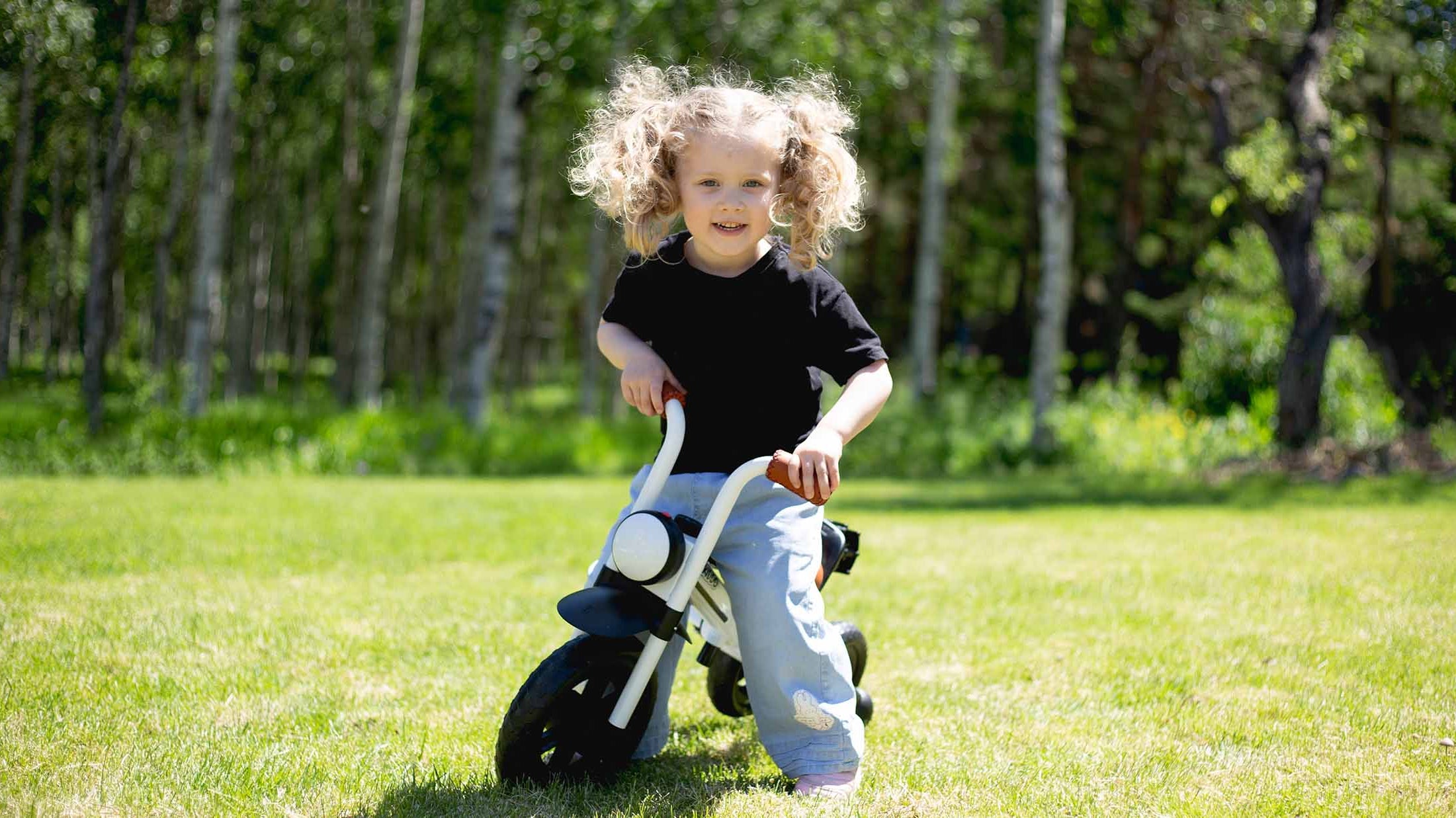 Electric Balance Bike or Traditional Balance Bike: Which One Is Right?