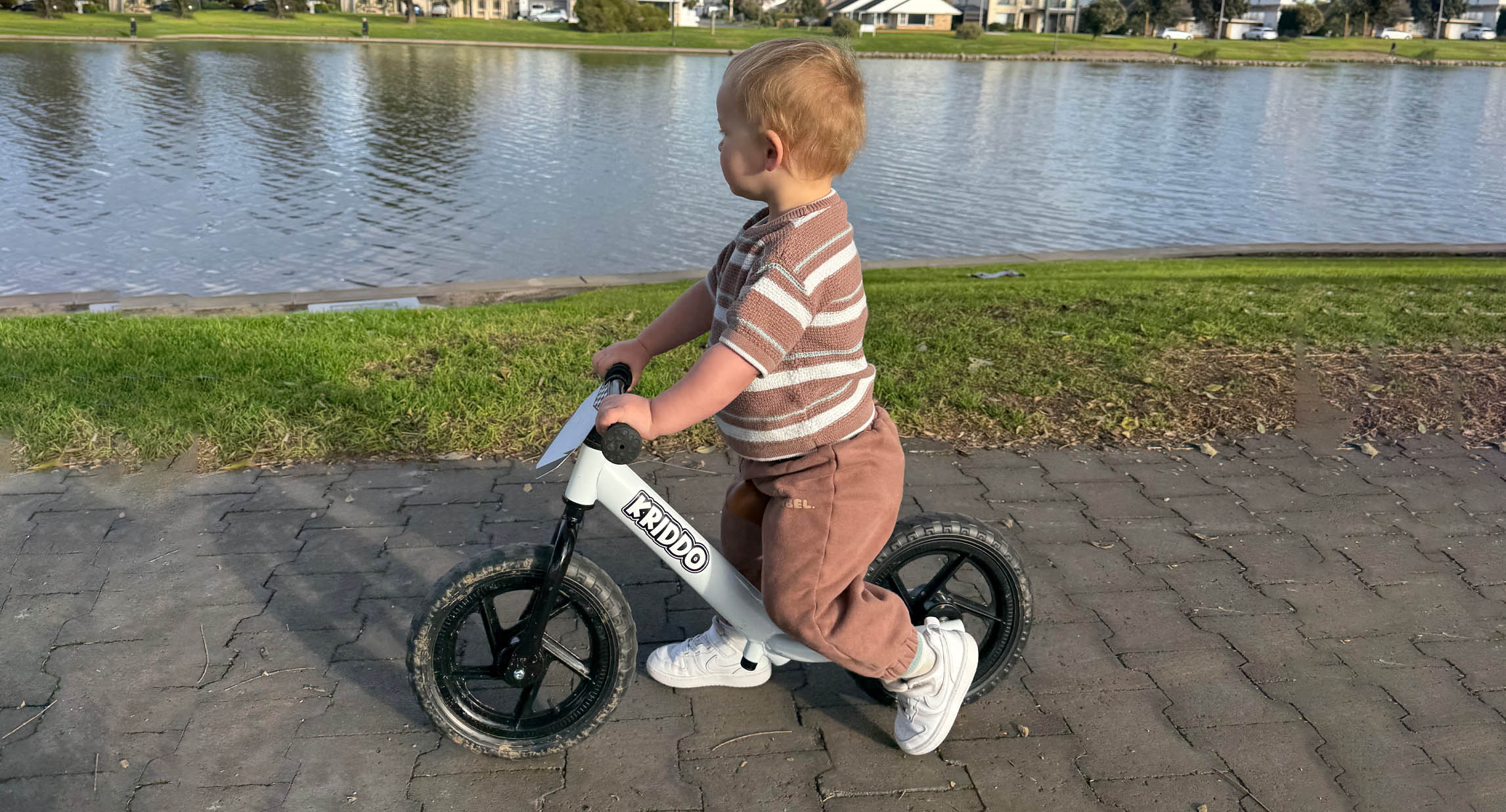 How to Play with Kids: 7 Simple Ways to Build Connection