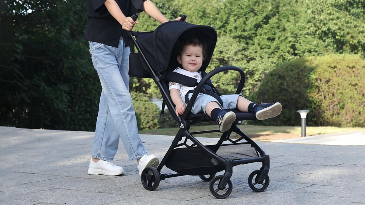 Travel Stroller vs Regular Stroller: Which One Fits Your Family?