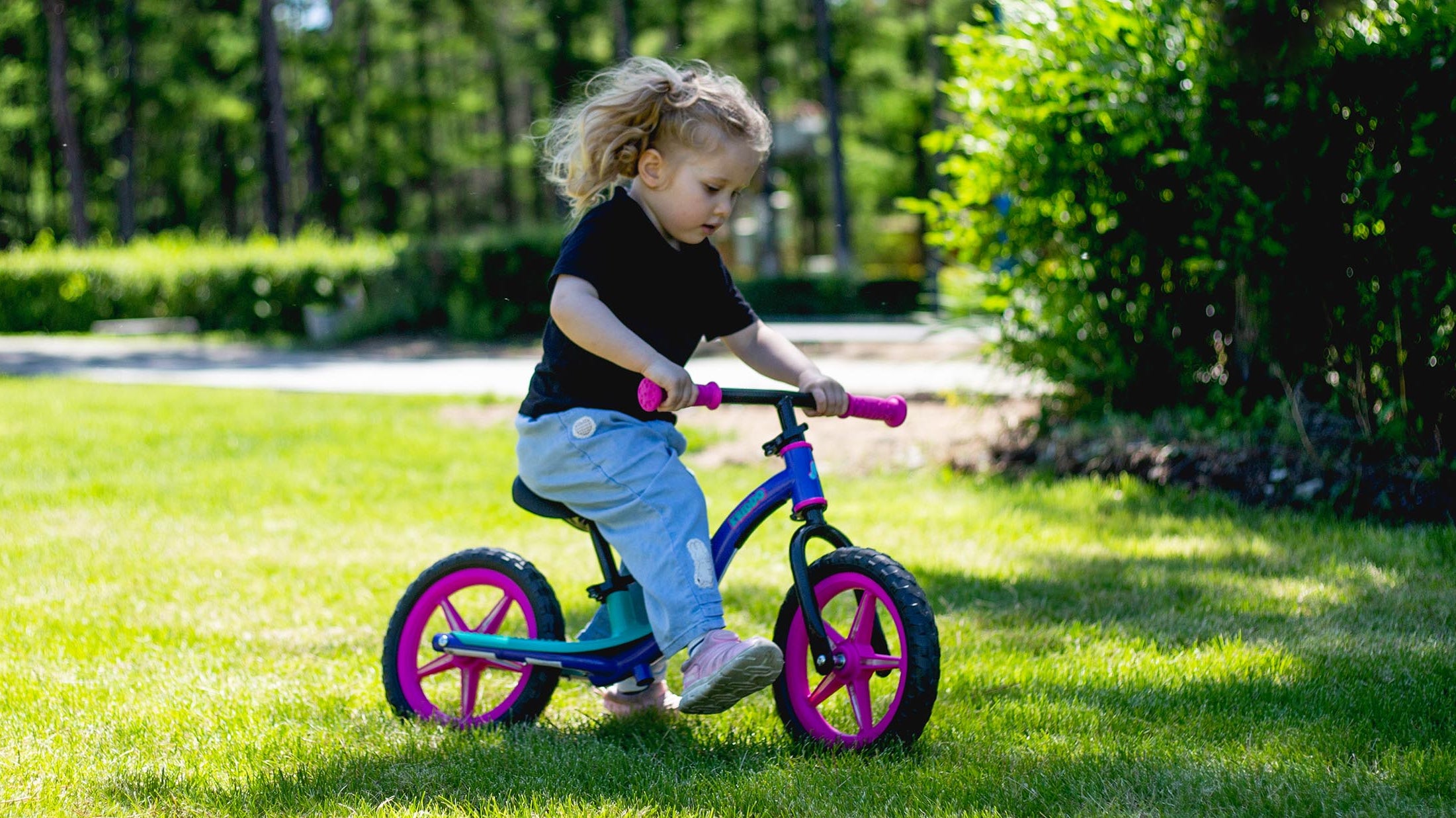 How to Discipline Toddlers:
Gentle Ways to Teach Boundaries
